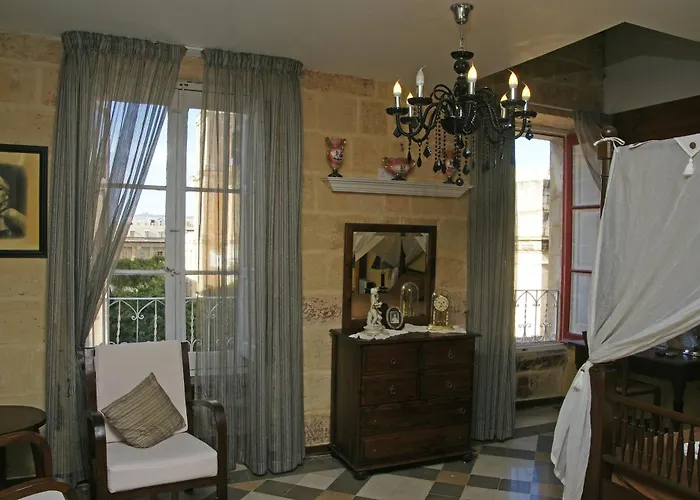 Luciano Boutique Βαλέτα