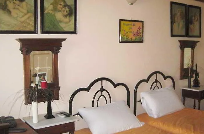 Πανσιόν Luciano Boutique Βαλέτα