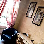 בית הארחה Luciano Boutique 3*