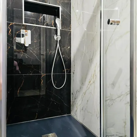 Πανσιόν Luciano Boutique Βαλέτα