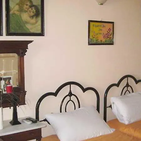 Konukevi Luciano Boutique Valletta