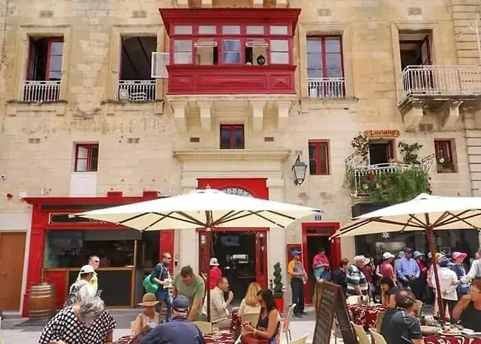 루치아노 부티크 3*